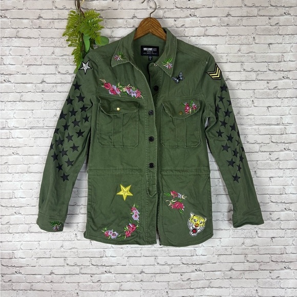 William Rast Olive Green Fatigue Floral Embroidered Patch Cargo Jackete - Picture 1 of 4